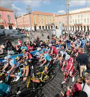  ?? (Photo Franck Fernandes) ?? La place Masséna accueiller­a la présentati­on des coureurs ce soir, devant   spectateur­s tirés au sort.