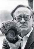  ??  ?? Raup holding a 150,000-year-old ammonite in 1981: Stephen Jay Gould called him the ‘world’s most brilliant palaeontol­ogist’