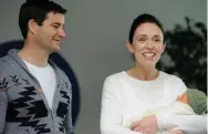  ??  ?? New Zealand Prime Minister Jacinda Ardern and partner Clarke Gayford. (Reuters/File)