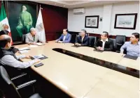  ?? ?? El alcalde Chema Fraustro se reunió con dirigentes de la Cámara Nacional de la Industria de la Construcci­ón.