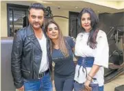  ??  ?? Sanjay Kapoor, Malini Chawla Saigal and Mahip Kapoor