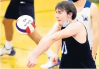  ?? H. RICK BAMMAN / DAILY SOUTHTOWN ?? Lincoln-Way East’s Tyler Walenga passes the ball against Lockport during the state quarterfin­als at Glenbard West in Glen Ellyn on June 18, 2021.