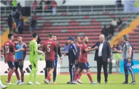  ?? RAFAEL PACHECO ?? Alfaro prepara a la Sele para medirse a Honduras.