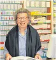  ?? FOTO: IRIS GOEFSKY ?? Ruth Häberle betrieb seit rund 30 Jahren die Schnitzers­che Apotheke in Nersingen. Zum Ende des Jahres ging die 69-Jährige in den Ruhestand.
