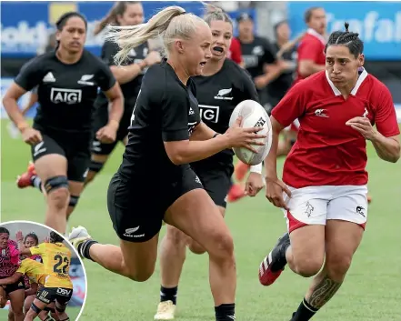  ?? STUFF/GETTY IMAGES ?? Grace Steinmetz, above, played one match for the Black Ferns in 2020 but will make her test debut in Adelaide tomorrow along with Santo Taumata, inset.