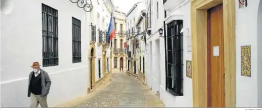  ?? JAVIER FLORES ?? Calle Tenorio situada en el casco antiguo de Ronda.