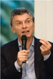  ??  ?? Nueva administra­ción. En diciembre pasado, Mauricio Macri tomó las riendas del gobierno de Argentina.