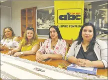  ??  ?? Fátima Armoa, Rossana Brítez, Luz Vera e Isabel Espínola quieren mejorar la gestión en las institucio­nes.