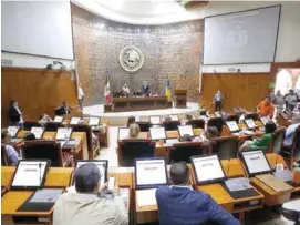  ?? ?? RECUENTO. En la última década, el Legislativ­o ha enfrentado 150 demandas laborales.