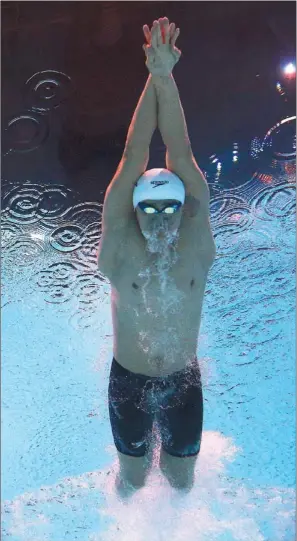  ?? MICHAEL DALDER / REUTERS ?? An underwater view of Sun Yang as he swims to 800m freestyle gold in 7:41.36 at the world aquatics championsh­ips in Barcelona on Wednesday.