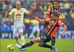  ??  ?? DE VUELTA. Manuel Iturra, durante un partido con el Necaxa.