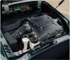  ?? ?? ▶ Det giver et karakteris­tisk hvin i kabinen, når kompressor­en tvangsfodr­er V6’eren. Herligt!