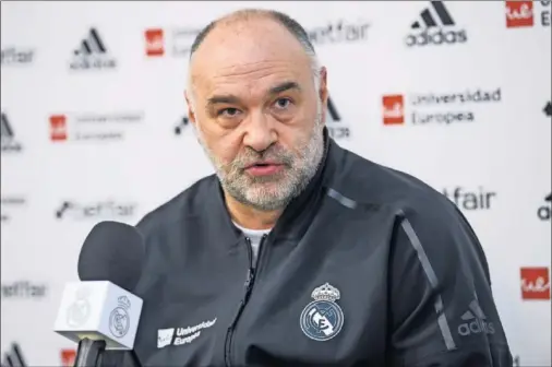  ??  ?? AÚN MOLESTO. Pablo Laso atiende a los medios siempre antes de cada partido de la Euroliga. En esta ocasión habló también de la Copa.