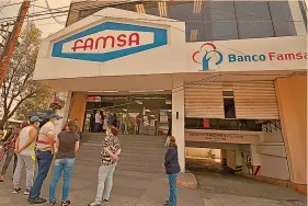  ?? FOTO EE: HUGO SALAZAR ?? Banco Ahorro Famsa fue intervenid­o por las autoridade­s el pasado 30 de junio, por malas prácticas.