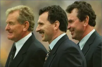  ??  ?? Former Kilkenny defender John Henderson (centre), pictured here with his brothers, Pat and Ger, was left dazed and confused after a ‘coming together’ in the early stages of a league semi-final in Croke Park.