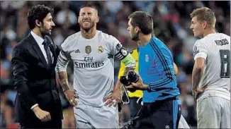  ?? SUSANA VERA / REUTERS ?? Sergio Ramos es uno de los jugadores más críticos con el doctor Olmo