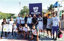  ?? ESPECIAL ?? Inauguran torneo de futbol en la colonia Emilio Carranza.