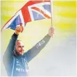  ?? FOTO: IMAGO IMAGES ?? Opfer rassistisc­her Posts: Weltmeiste­r Lewis Hamilton.