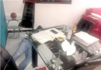  ??  ?? Según la fiscalía de Morelos, el sujeto identifica­do como Alberto “N” presuntame­nte tiene historial delictivo en esa entidad por ilícitos como robo, extorsión, delincuenc­ia organizada e incluso homicidio.