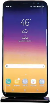  ?? FOTO: AP ?? Mit dem Galaxy S 8 will Samsung das Desaster um das Galaxy Note 7 vergessen machen.
