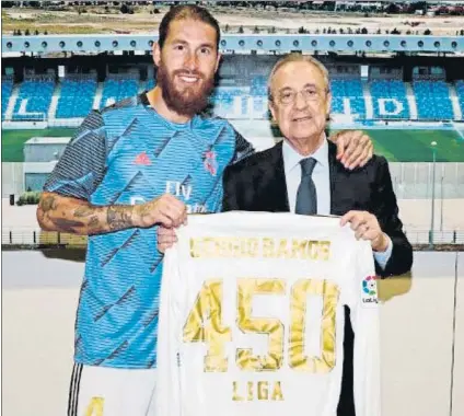  ?? F.: REAL MADRID ?? Sergio Ramos, junto a Florentino Pérez
El pulso entre ambos por la renovación por uno o dos años del capitán dura ya varios meses