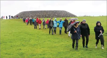  ??  ?? The National Heritgae Week tour of Carrowmore last Sunday . Locals and visitors turned up for the free guided tour.