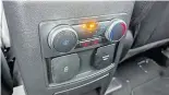  ?? ?? Ensuring a comfortabl­e cabin temperatur­e is the trizone electronic automatic temperatur­e control.