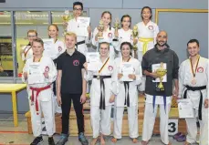  ?? FOTO: VEREIN ?? Die erfolgreic­hen Karatekämp­fer des Dojo Gammerting­en.