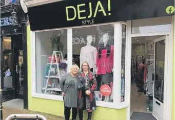  ?? ?? Angela Maskell and Sue Lewis at Deja! Style in Park Place, Horsham