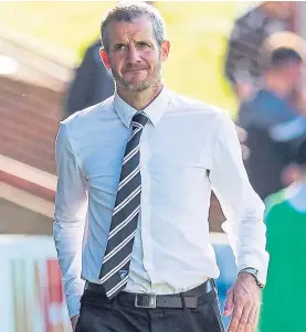  ?? Picture: SNS. ?? Dunfermlin­e manager Stevie Crawford at full-time.