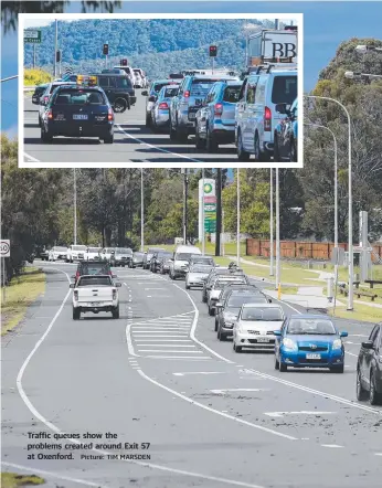  ?? Picture: TIM MARSDEN ?? Traffic queues show the problems created around Exit 57 at Oxenford.