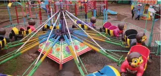  ?? Photo by Milo Brioso ?? BYE - BYE NUISANCE. Carnival rides remain at the children’s park in Burnham after its contract elapsed last week. Mayor Mauricio Domogan ordered the operator to clear the area.