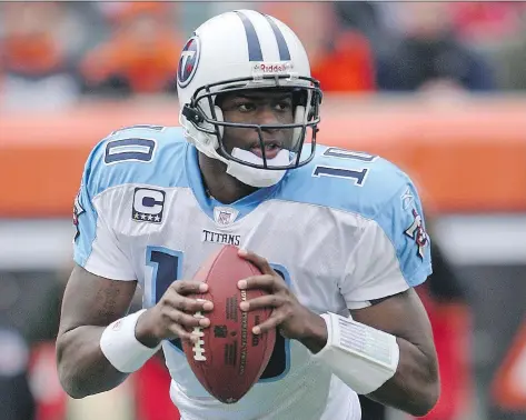 ?? GETTY IMAGES/FILES ?? Former NFL quarterbac­k Vince Young is looking to revive his profession­al football career and the Riders are in the mix.