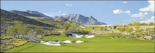  ??  ?? The Summit Club’s championsh­ip golf course was designed by golf architect Tom Fazio.