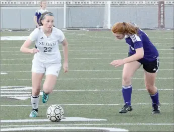  ?? Graham Thomas/Herald-Leader ?? Siloam Springs junior Audrey Maxwell was named the Arkansas Democrat-Gazette’s All-Arkansas Preps Girls Soccer Player of the Year for 2017. Maxwell scored a school record 42 goals and tallied 18 assists for the four-time state champion Lady Panthers.