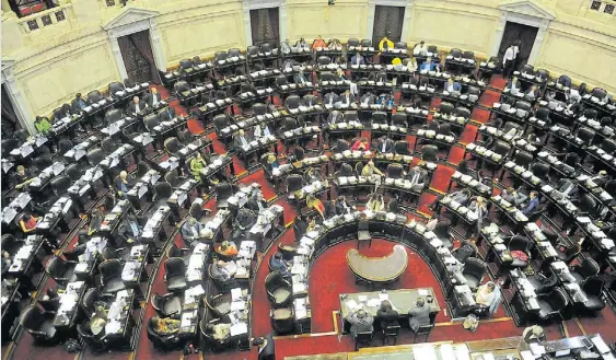  ?? GUILLERMO RODRIGUEZ ADAMI ?? Sesión. Imagen de la Cámara de Diputados, donde la improducti­vidad estuvo a la orden del día.