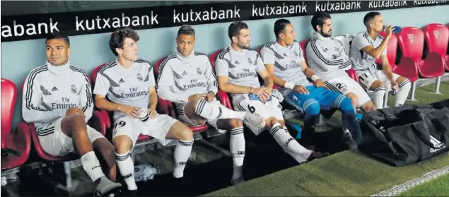  ??  ?? SUPLENTES. Odriozola y Mariano estuvieron convocados contra el Athletic, pero ninguno de los dos tuvo minutos en San Mamés.