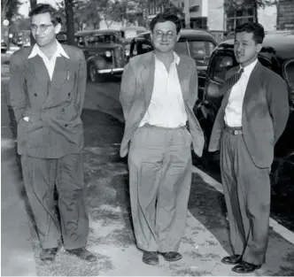  ?? ?? Paul Erdős (z lewej) ze swoimi kolegami – Arthurem Haroldem Stonem i Shizuo Kakutanim