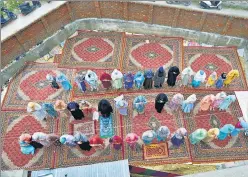  ?? ANI ?? Devotees offer prayers on the occasion of Eid-al-adha in Srinagar on Saturday. n