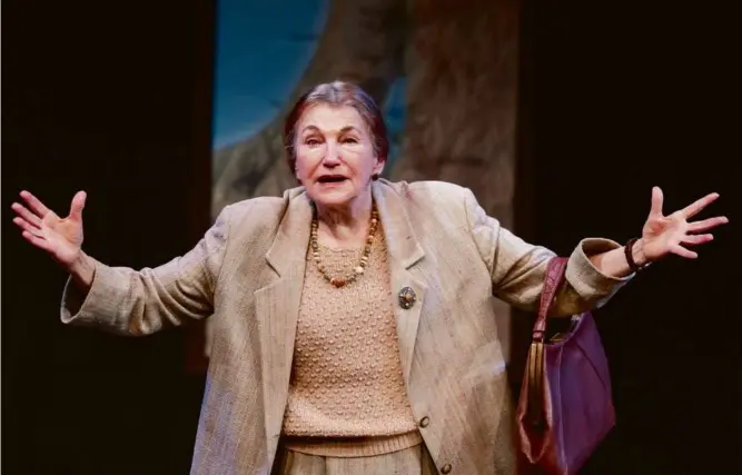  ?? NILE SCOTT STUDIOS ?? Annette Miller in her solo performanc­e as Golda Meir in “Golda’s Balcony.”