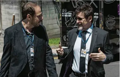  ?? Divulgação ?? Os atores Bruce Gomlevsky e Antonio Calloni em cena dos filme “Polícia Federal: A Lei É para Todos”, que estreia neste final de semana nos canais Telecine com elenco badalado