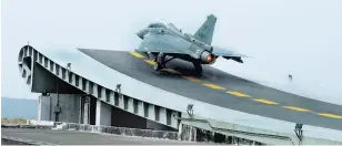  ??  ?? A prototype of the Naval Tejas fighter takes off from the Shore-Based Test Facility (SBTF) in Goa, which replicates an aircraft carrier deck