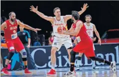  ??  ?? Pau Gasol, en el partido ante Irán del sábado en Valencia.