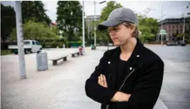  ?? FOTO: BJØRN ERIK LARSEN ?? UHELDIG: Sebastian Hatlebrekk­e ble frastjålet store verdier på Festplasse­n i forkant av konserten med VG-lista i forrige uke. Han etterlyser flere overvåking­skameraer.