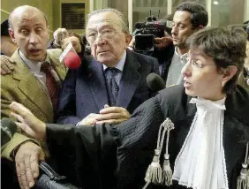  ?? Ansa ?? Nel 2002 Giulio Andreotti e l’avvocato Giulia Bongiorno nell’aula della Corte d’appello di Palermo