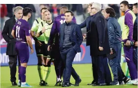  ?? SESTINI/MOSCA ?? L’arbitro Guida, 38 anni, e le polemiche dopo Fiorentina-Lazio. Sotto, Orsato, 43 anni