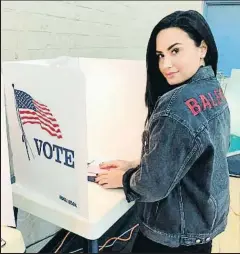  ?? DDLOVATO ?? La actriz y cantante Demi Lovato votando el pasado 6 de noviembre