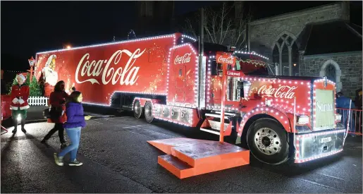  ?? Photo by Domnick Walsh ?? The Coca Cola truck pictured in Listowel before Christmas.