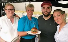  ?? RP-FOTOS (5): RÖSE ?? Das Catering-Team: Hannah Hülsen, Petra Jentzsch, Sinan Heesen und Karina Böhme.