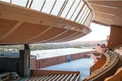  ?? GABRIELA CAMPOS/THE NEW MEXICAN ?? The view from The Santa Fe Opera looking out toward the vacant lot where Tesuque Pueblo plans to build a casino.